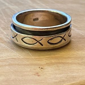 Vintage Christian fish 925 silver spinner ring